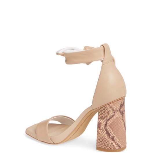 Karl Lagerfeld Mabli  Ankle Strap Sandals Size 7.5 $149 - Picture 2 of 5